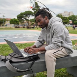 Hp Pavilion 16-Ag0007Nw Ryzen 5 8540U 16"2K 300Nits Ag 16Gb Lpddr5-6400 Ssd512 Radeon 740M Cam 1080P 59Wh Win11 Natural Silver 2